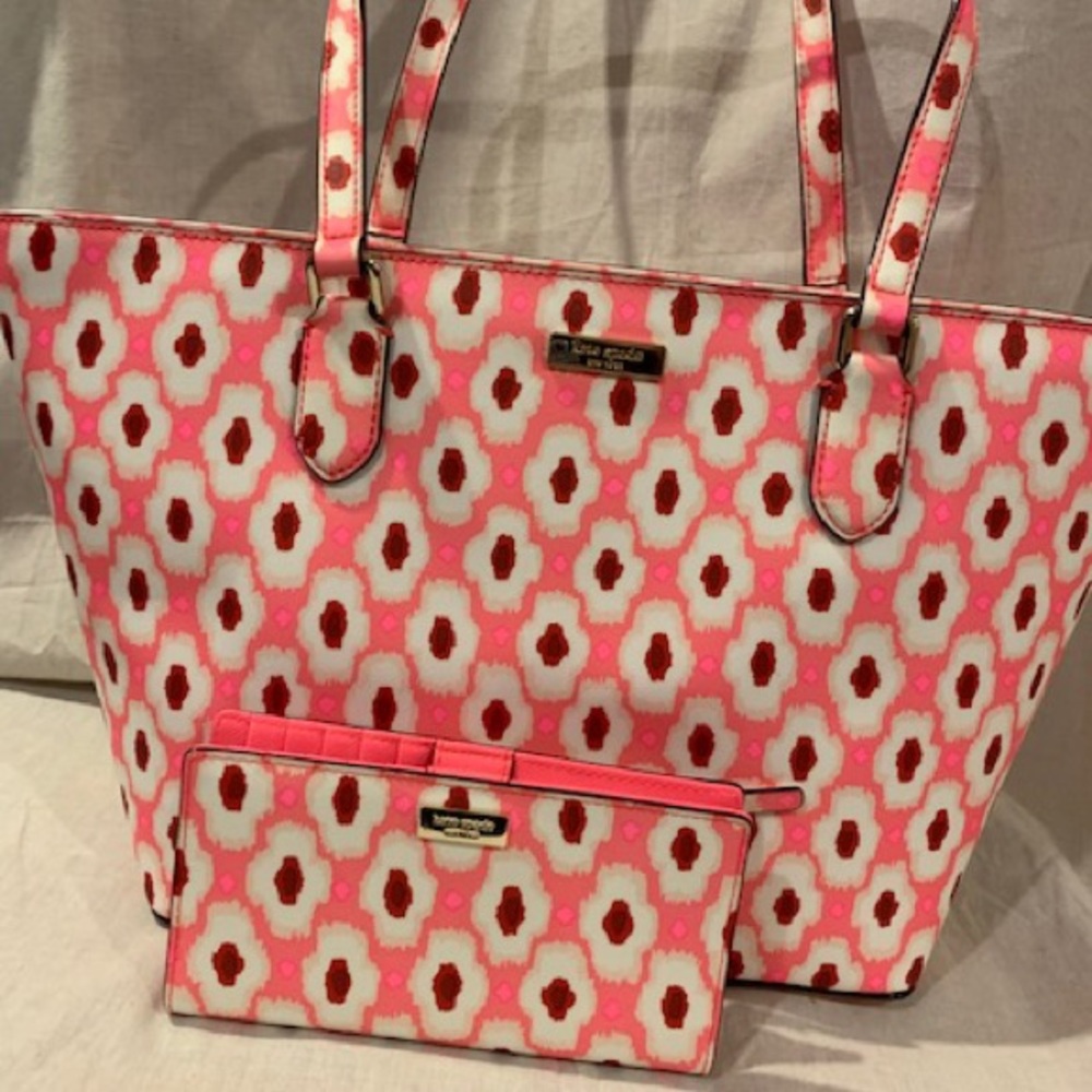 Kate Spade Laurel Way Print Purse and Wallet. NWT